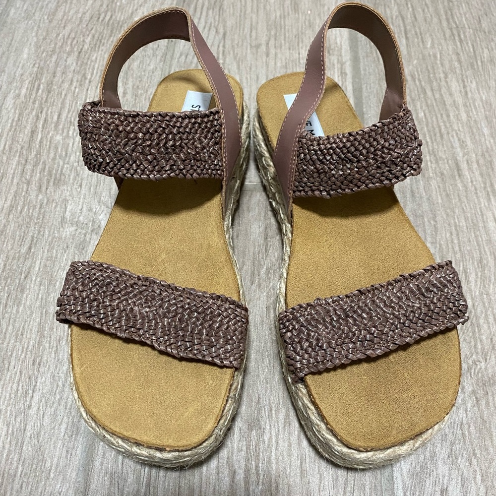 Stylish Brown Woven Sandals